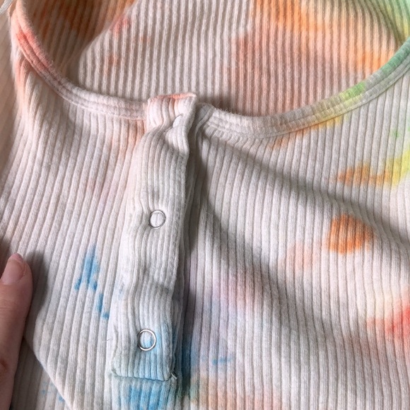 Tye Dye Shirt 🌈 - Picture 3 of 4